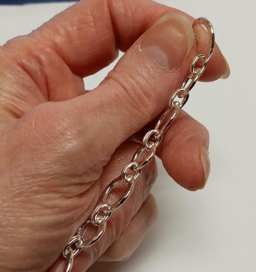 Judy Larson's Handmade Chunky Chain - , Contemporary Wire Jewelry, Making Chain, Chain Making , squeeze each ring into an oval